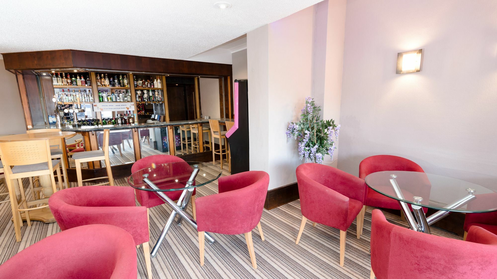 Norwich Hotel 외부 사진